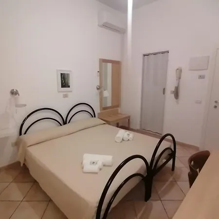 Santanna Hotel 2*